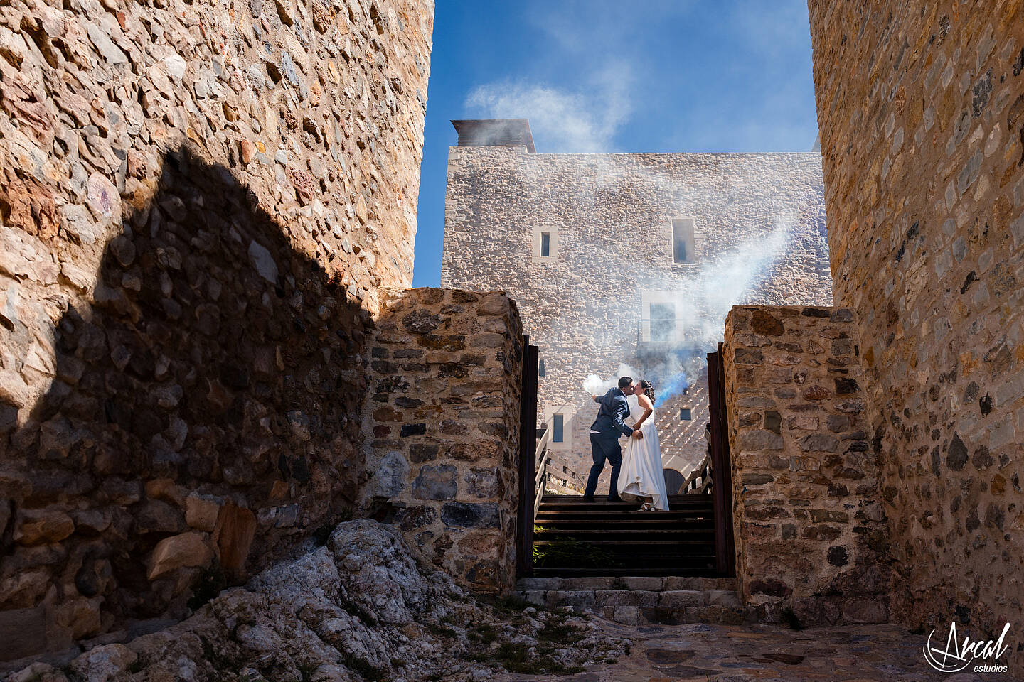 056_Alicia y Jose, postboda en el castillo de los Heredia, en Alcalá de la Selva, comarca de Gúdar-Javalambre, Teruel.JPG_Redes Sociales