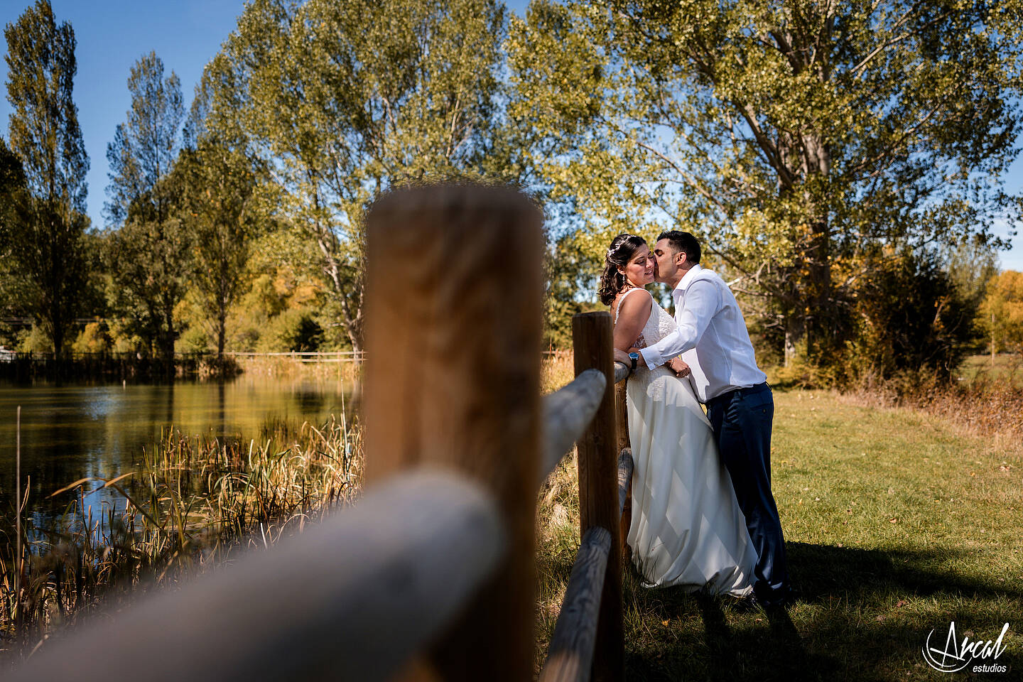 084_Alicia y Jose, postboda en el castillo de los Heredia, en Alcalá de la Selva, comarca de Gúdar-Javalambre, Teruel.JPG_Redes Sociales