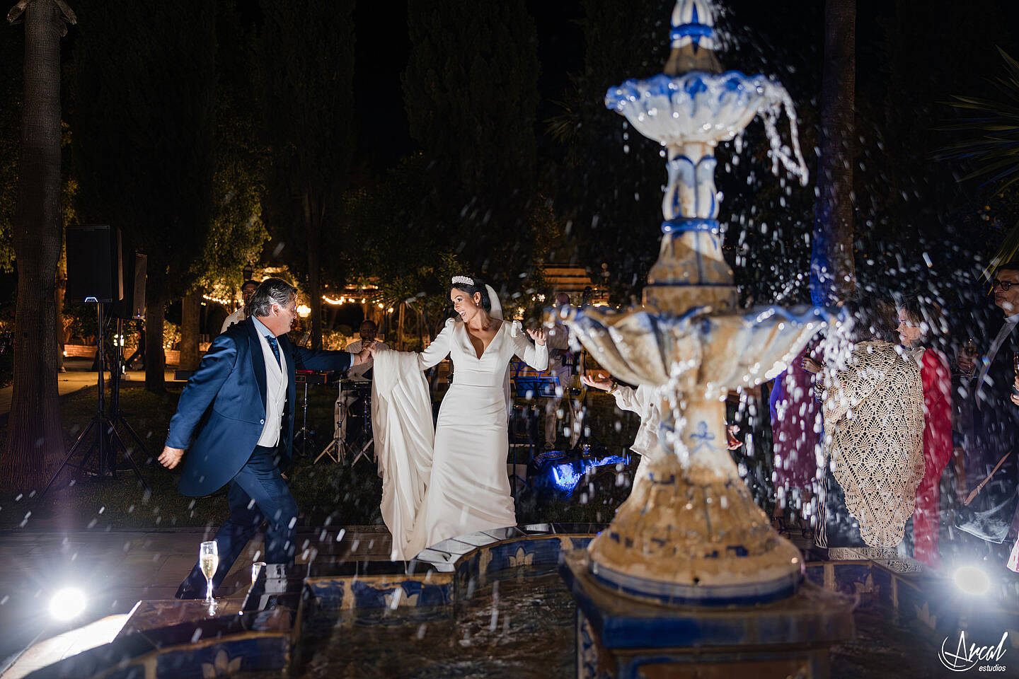 233_Ángela y Francisco boda en hacienda Al-Yamanah de Sanlúcar La Mayor de Sevilla, vestido de novia de pronovias, fotografía y vídeo by Arcal Estudios