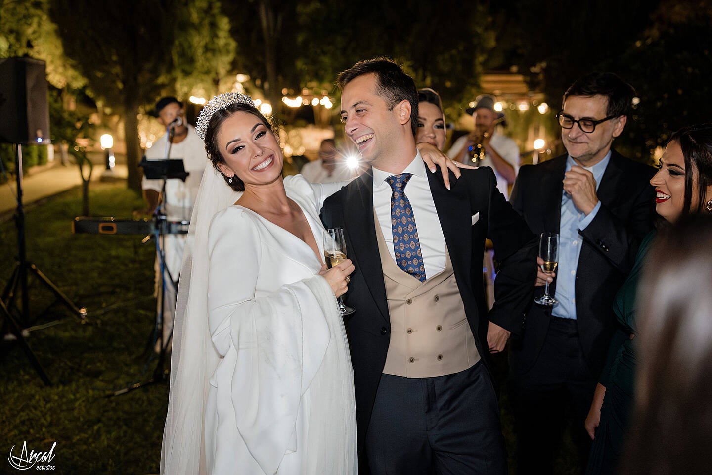 244_Ángela y Francisco boda en hacienda Al-Yamanah de Sanlúcar La Mayor de Sevilla, vestido de novia de pronovias, fotografía y vídeo by Arcal EstudiosA