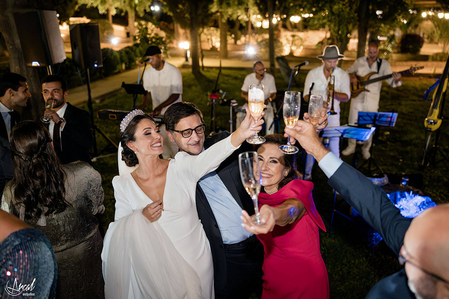 264_Ángela y Francisco boda en hacienda Al-Yamanah de Sanlúcar La Mayor de Sevilla, vestido de novia de pronovias, fotografía y vídeo by Arcal EstudiosA