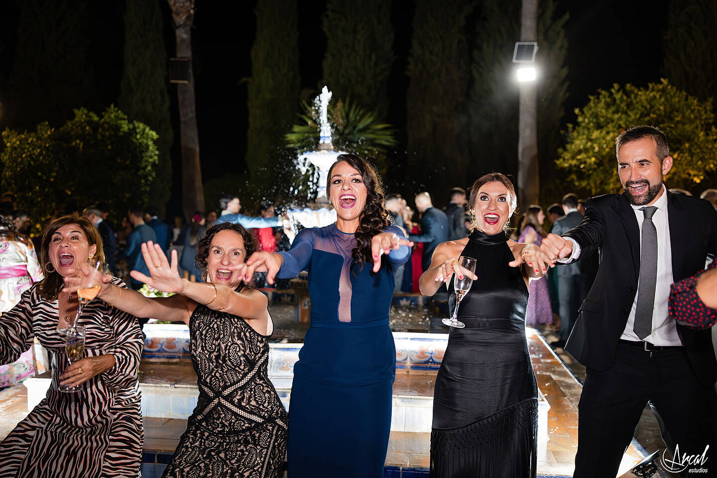 285_Ángela y Francisco boda en hacienda Al-Yamanah de Sanlúcar La Mayor de Sevilla, vestido de novia de pronovias, fotografía y vídeo by Arcal Estudios