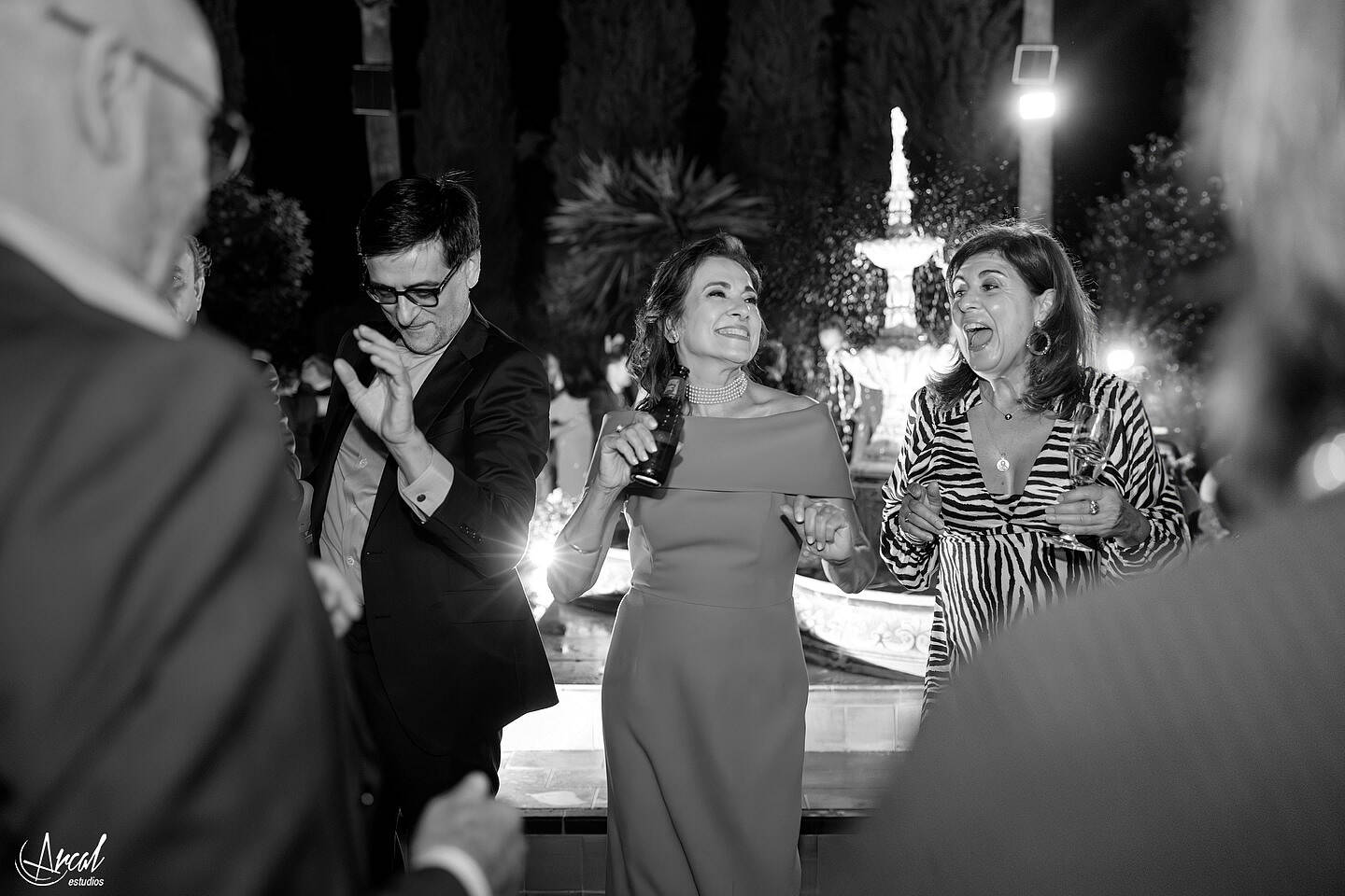 288_Ángela y Francisco boda en hacienda Al-Yamanah de Sanlúcar La Mayor de Sevilla, vestido de novia de pronovias, fotografía y vídeo by Arcal EstudiosA