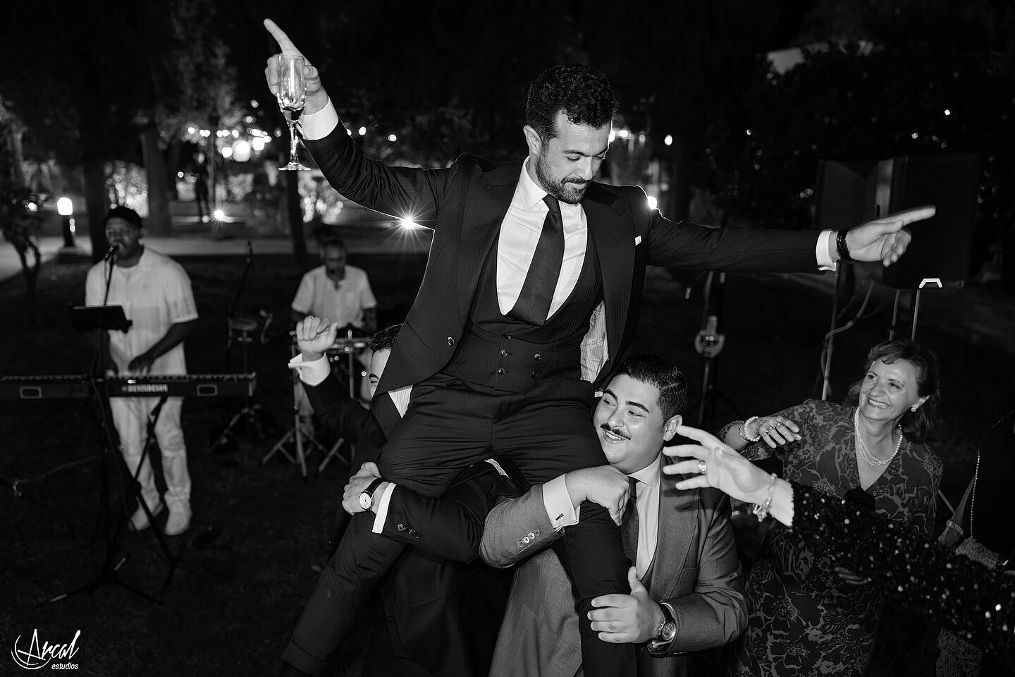 295_Ángela y Francisco boda en hacienda Al-Yamanah de Sanlúcar La Mayor de Sevilla, vestido de novia de pronovias, fotografía y vídeo by Arcal EstudiosA