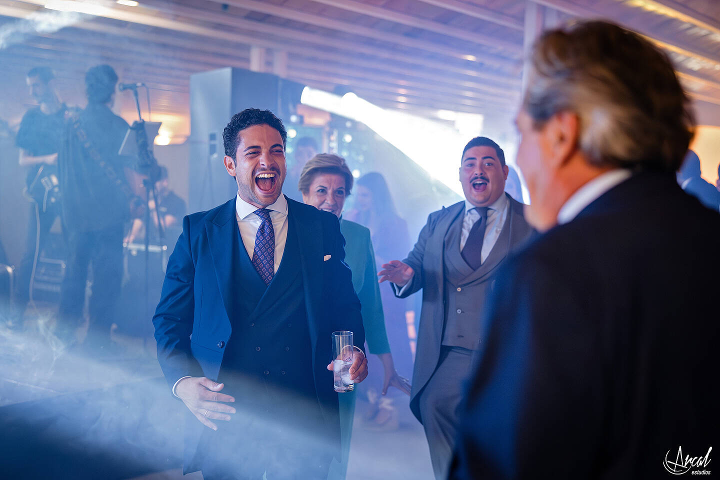 370_Ángela y Francisco boda en hacienda Al-Yamanah de Sanlúcar La Mayor de Sevilla, vestido de novia de pronovias, fotografía y vídeo by Arcal Estudios
