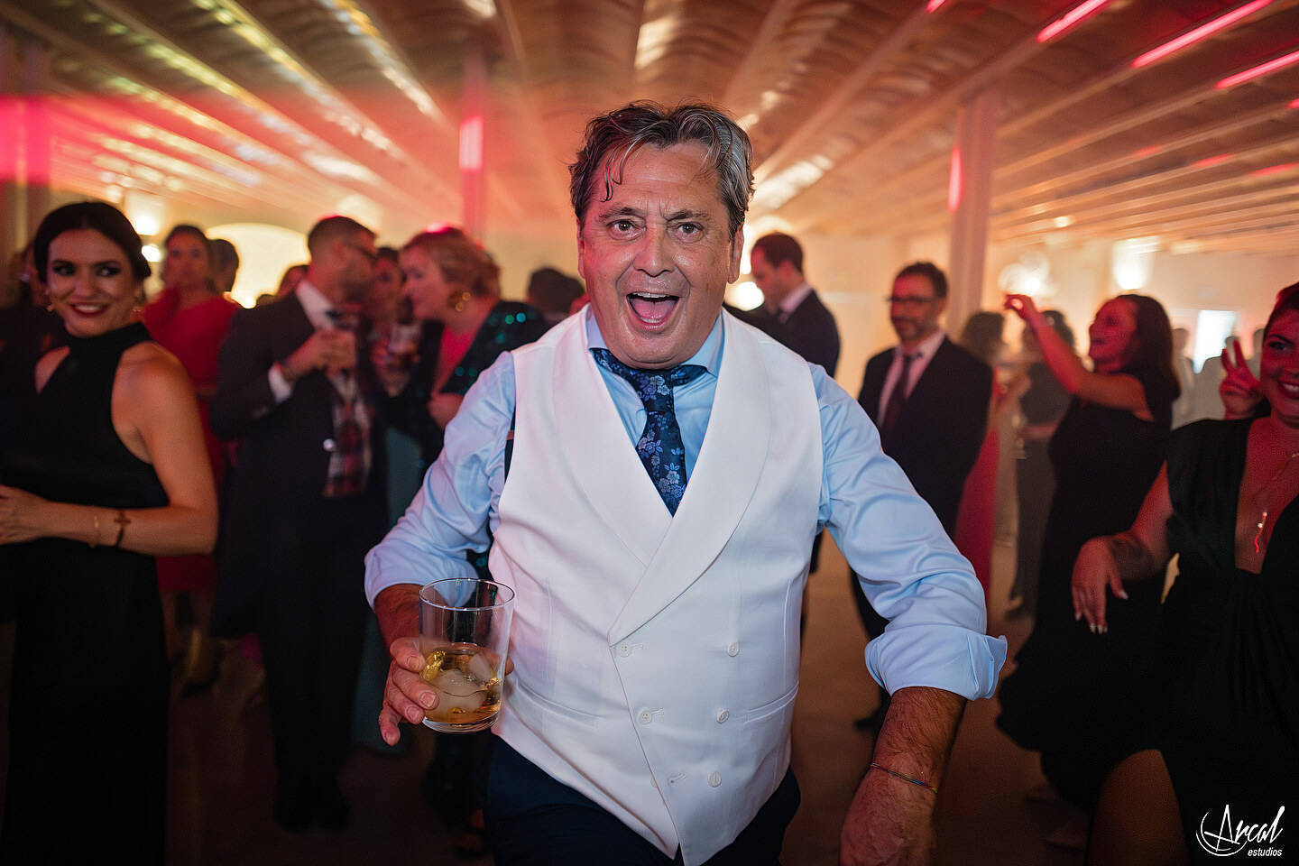 455_Ángela y Francisco boda en hacienda Al-Yamanah de Sanlúcar La Mayor de Sevilla, vestido de novia de pronovias, fotografía y vídeo by Arcal Estudios