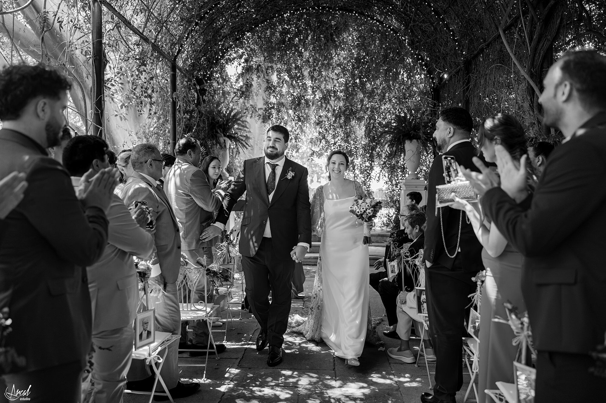 188_ceremonia-boda-anais-antonio-arcalestudios-jardinesdeabril-mariajoseborjaA.JPG_RRSS