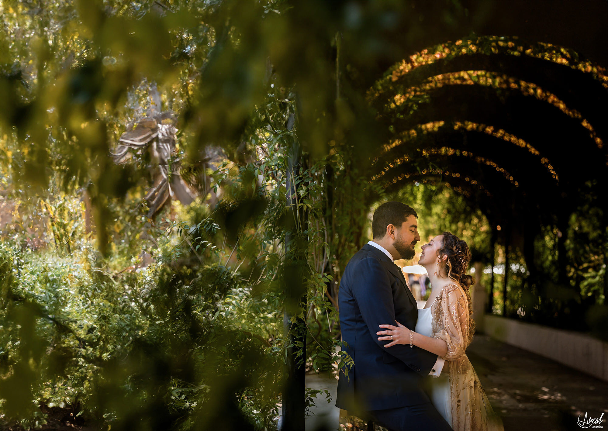 268_fotos-pareja-boda-anais-antonio-arcalestudios-jardinesdeabril-alicante.JPG_RRSS