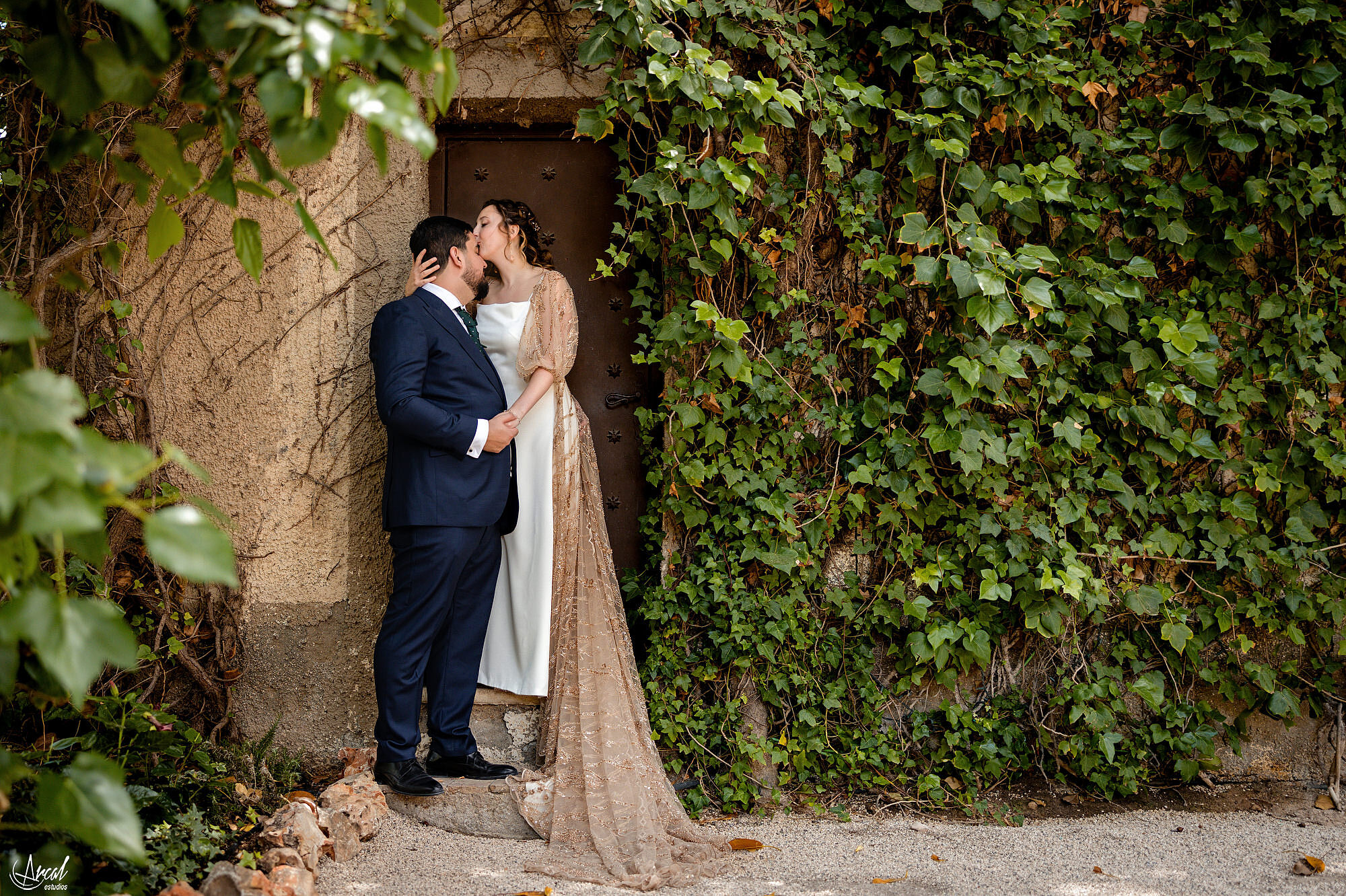 284_fotos-pareja-boda-anais-antonio-arcalestudios-jardinesdeabril-alicanteA.JPG_RRSS