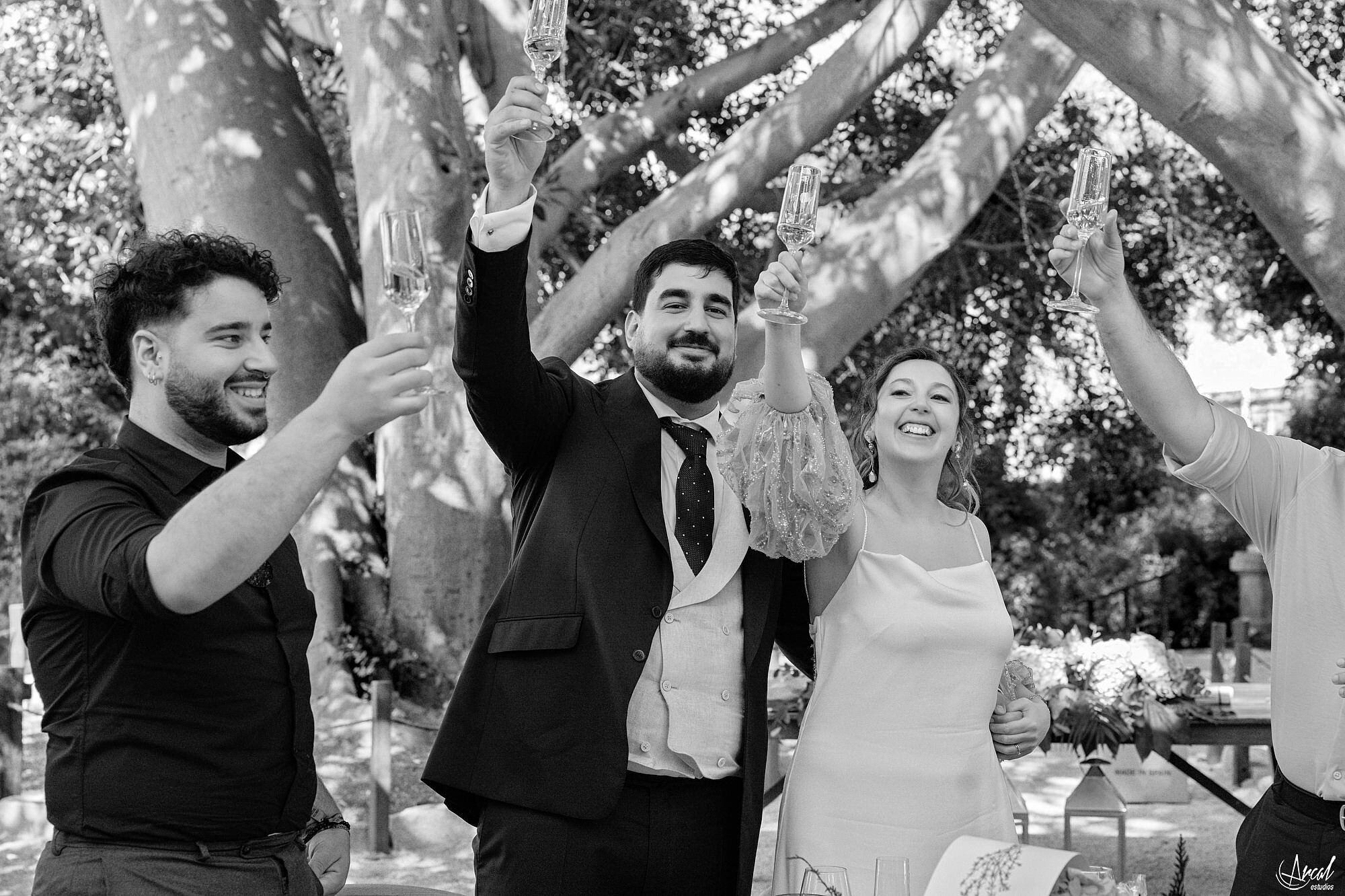 375_banquete-boda-anais-antonio-arcalestudios-pablomontoro-jardinesdeabril.JPG_RRSS