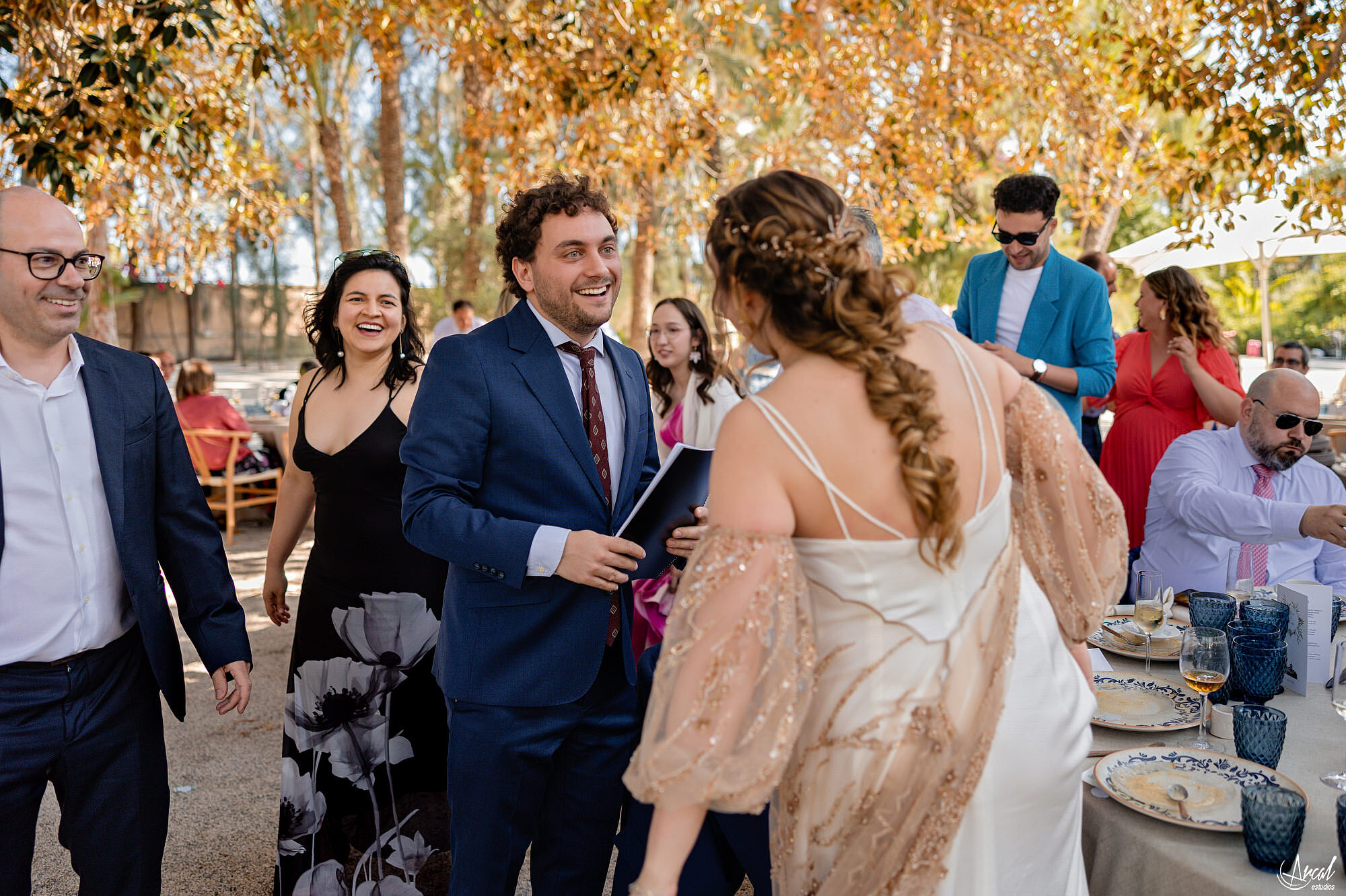 384_banquete-boda-anais-antonio-arcalestudios-pablomontoro-jardinesdeabril.JPG_RRSS