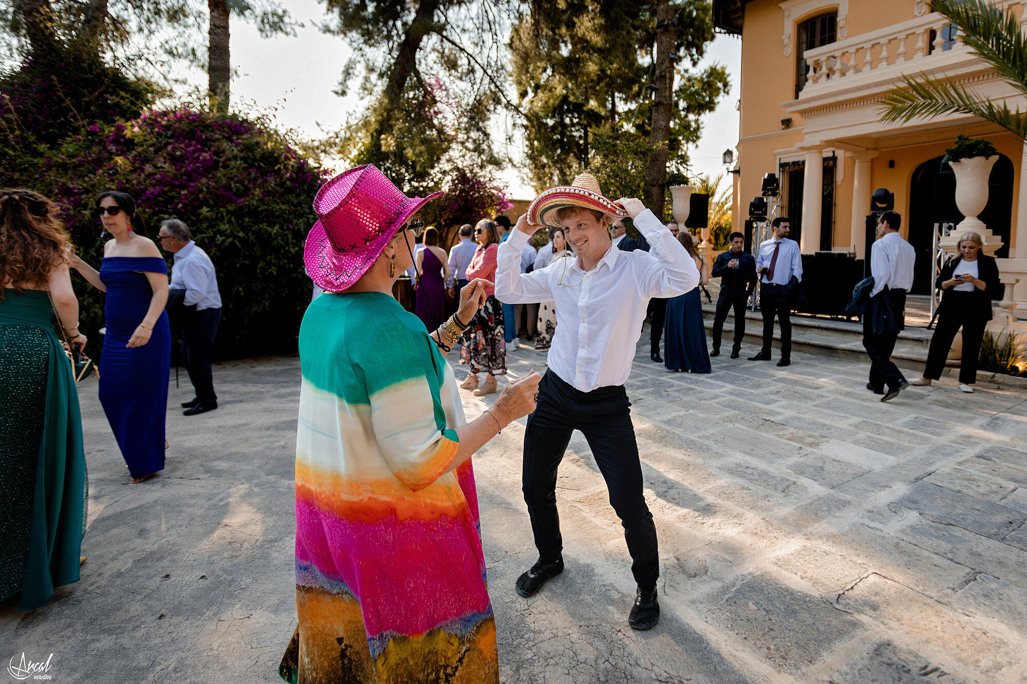 409_fiesta-boda-anais-antonio-arcalestudios-ritmovil-swagmusicalA.JPG_RRSS