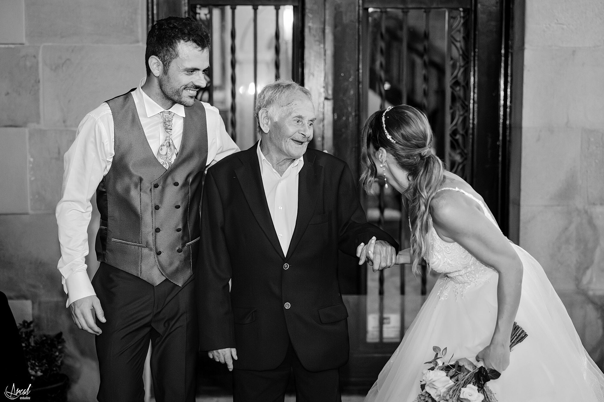 048_rcal-estudios-boda-rocio-jon-santuario-misericordia-canet-barcelona-masia-ca-n-illa-la-garriga