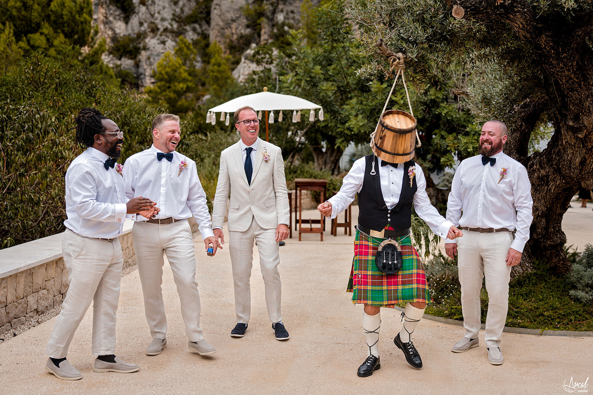 009_boda-vivood-landscape-hotel-guadalest-novios-rio-hamish-arcal-estudios