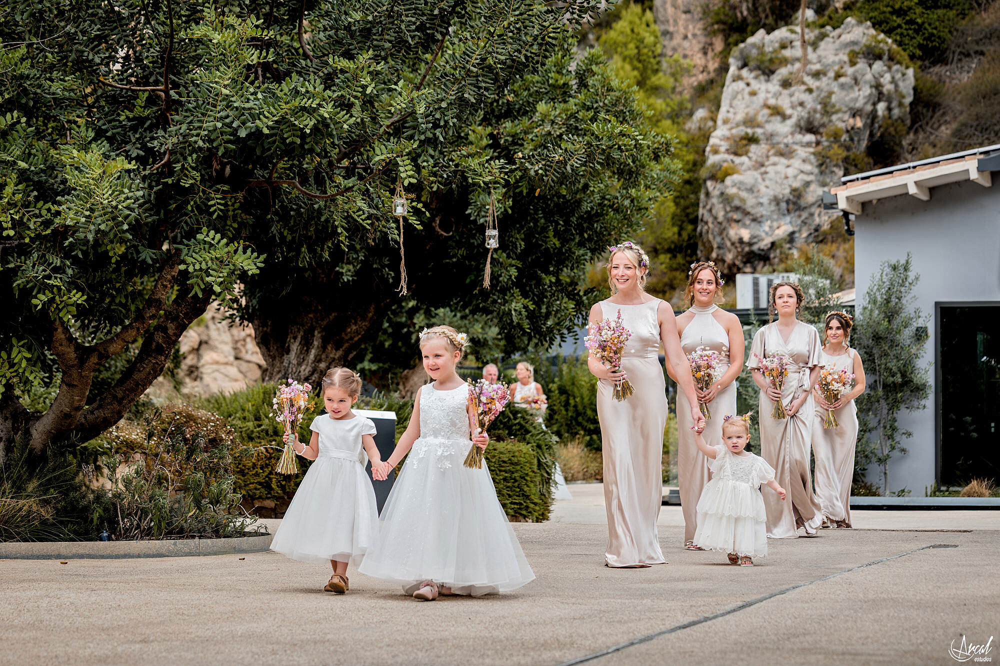 014_boda-vivood-landscape-hotel-guadalest-novios-rio-hamish-arcal-estudios