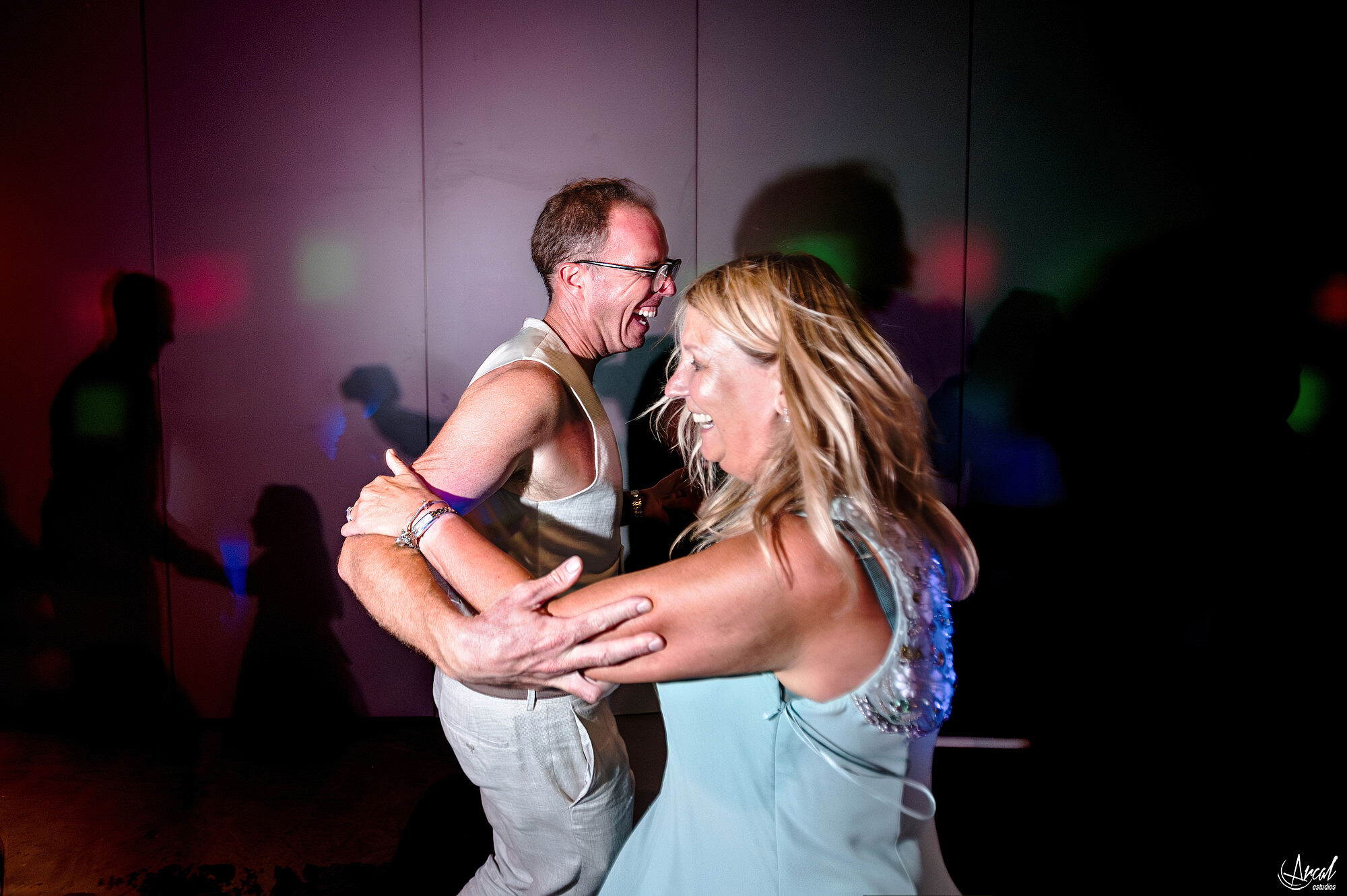 045_boda-vivood-landscape-hotel-guadalest-novios-rio-hamish-arcal-estudios