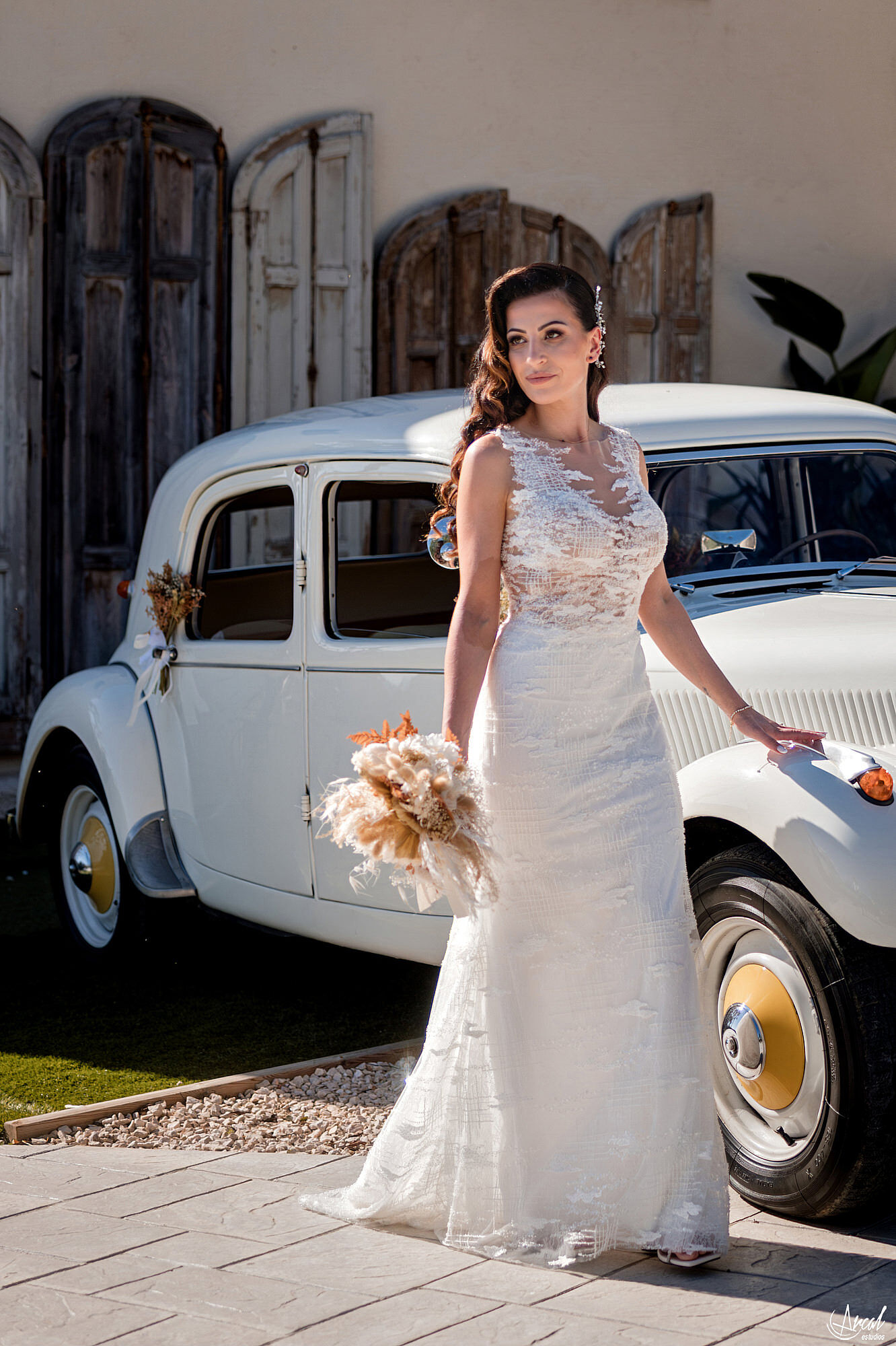 0332_aida-ionut-getting-ready-colina-events-tarragona-arcal-estudios.jpg A