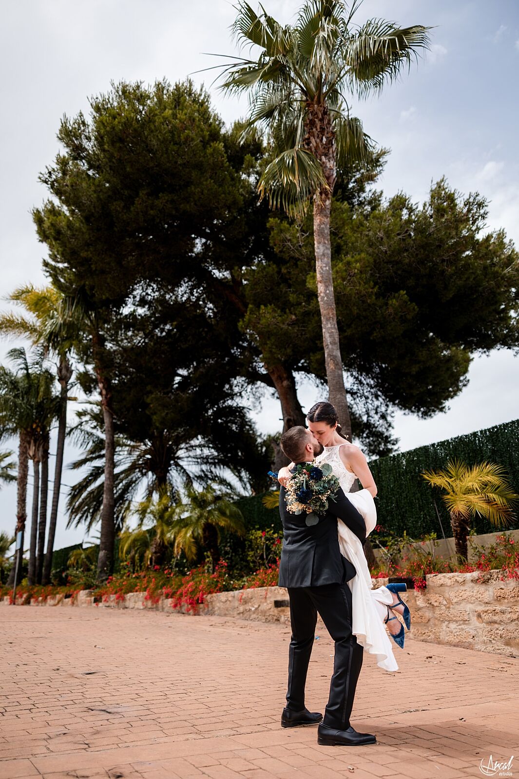 Boda de Miriam y Aleksey en Salones Carrasco Jávea Alicante por Arcal Estudios