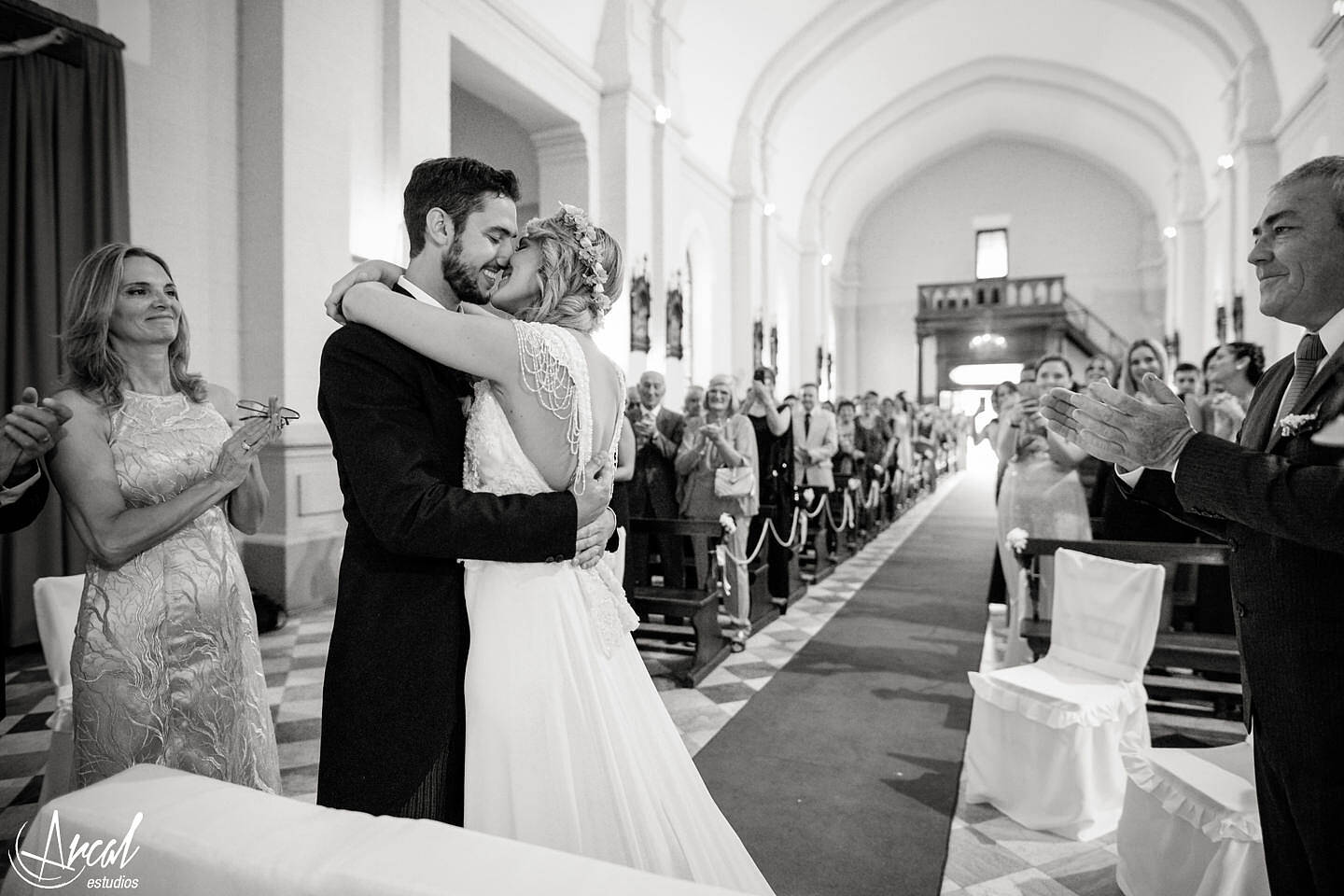 088-davina-y-franco-casamiento-estancia-la-paz-ascochinga-novia-de-cordoba-boda-iglesia-parroquia-milopciones-arcalestudios-28460