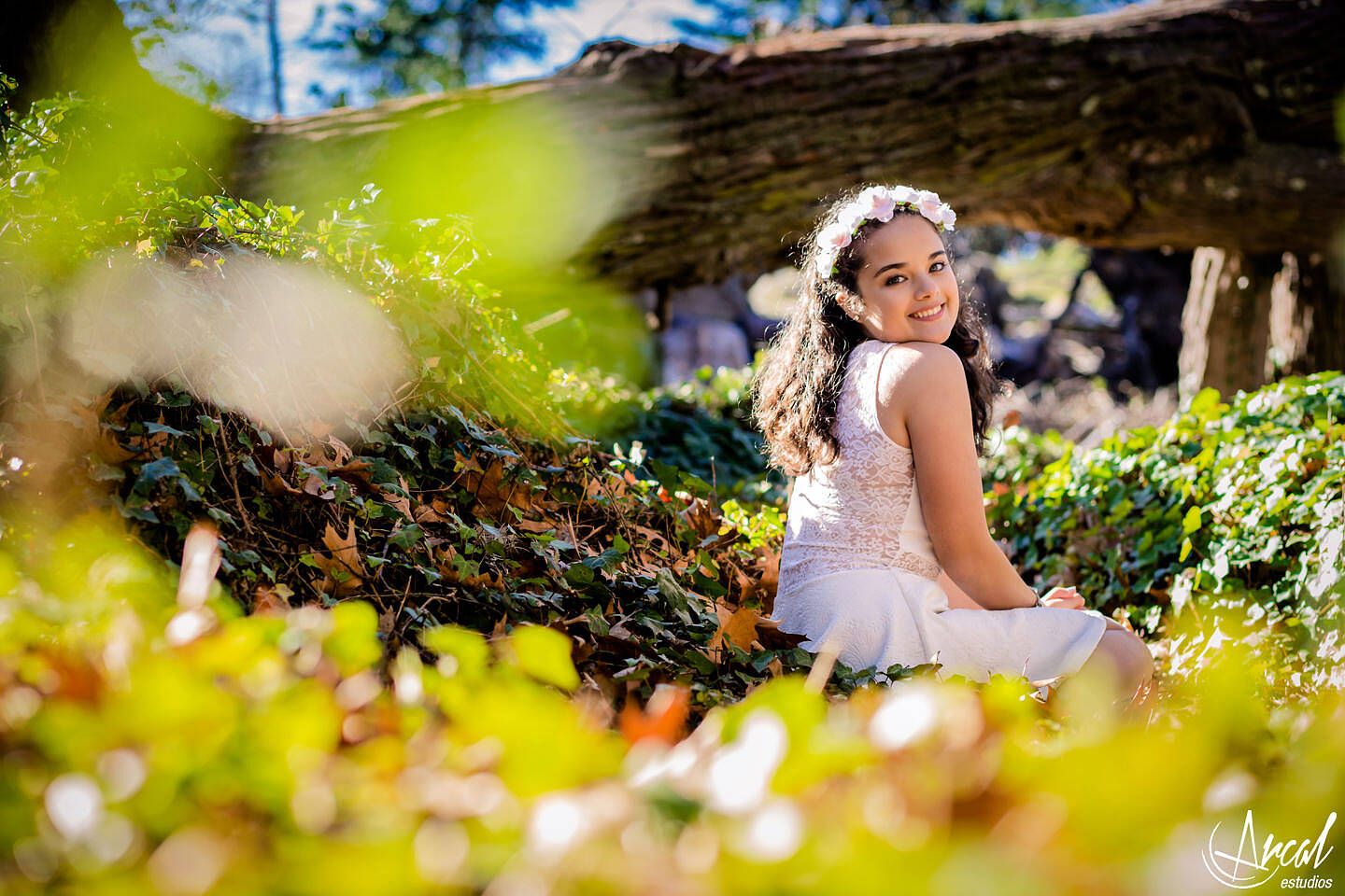 024-sofi-book15-la-cumbresita-oton-o-quincean-era-corona-paisaje-arcalestudios-29502