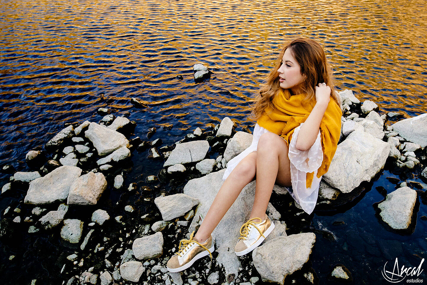 023-arcal-estudios-fotografi-a-book-15-sesion-martina-piermattei-costa-azul-college-johnny-b-good-33042