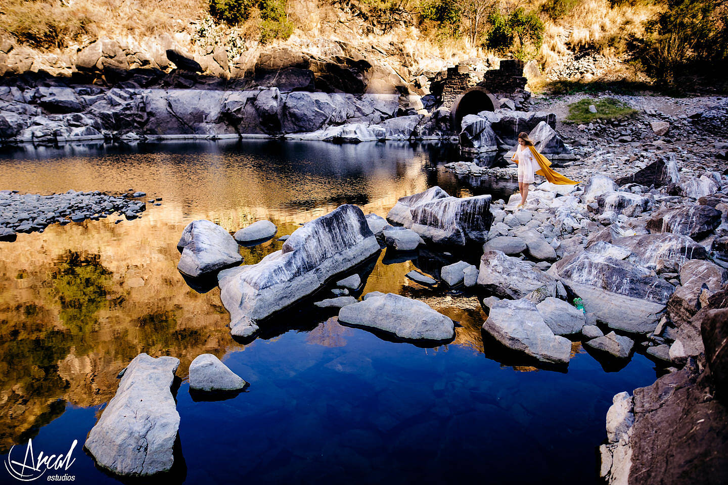 027-arcal-estudios-fotografi-a-book-15-sesion-martina-piermattei-costa-azul-college-johnny-b-good-33042