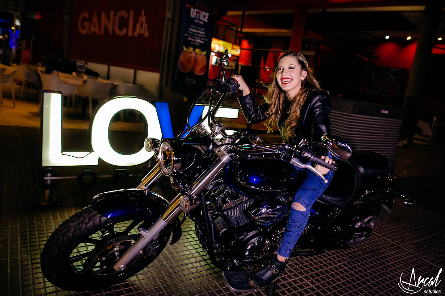 077-arcal-estudios-fotografi-a-book-15-sesion-martina-piermattei-costa-azul-college-johnny-b-good-33042