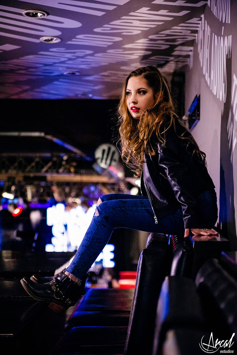 100-arcal-estudios-fotografi-a-book-15-sesion-martina-piermattei-costa-azul-college-johnny-b-good-33042