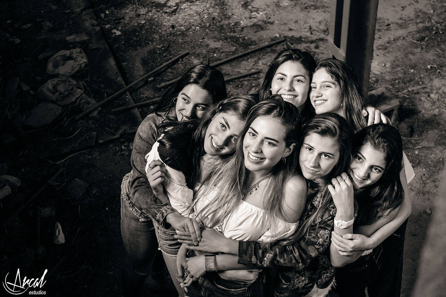 021-delfina-ferreyra-book-amigas-ex-molino-harinero-patio-burgue-s-colegio-san-patricio-arcal-estudios-fotografi-a-37048