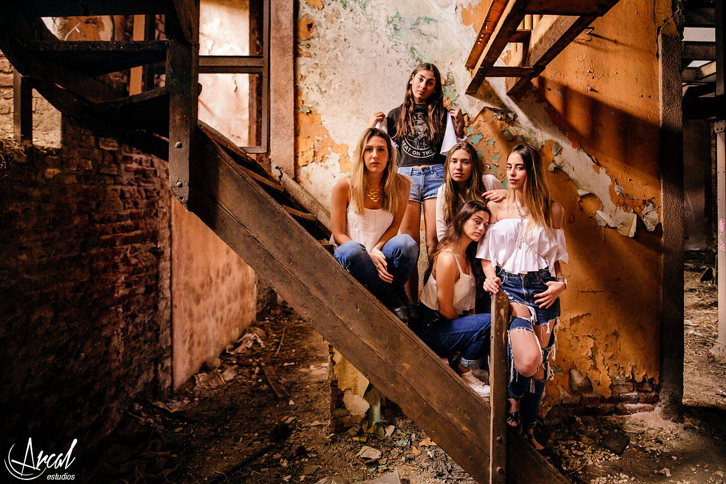 025-delfina-ferreyra-book-amigas-ex-molino-harinero-patio-burgue-s-colegio-san-patricio-arcal-estudios-fotografi-a-37048