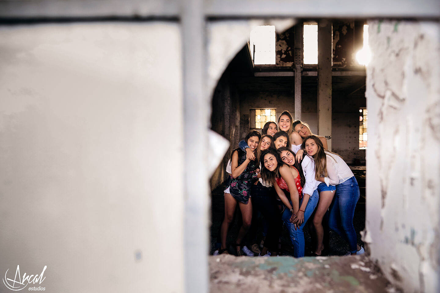 029-delfina-ferreyra-book-amigas-ex-molino-harinero-patio-burgue-s-colegio-san-patricio-arcal-estudios-fotografi-a-37048