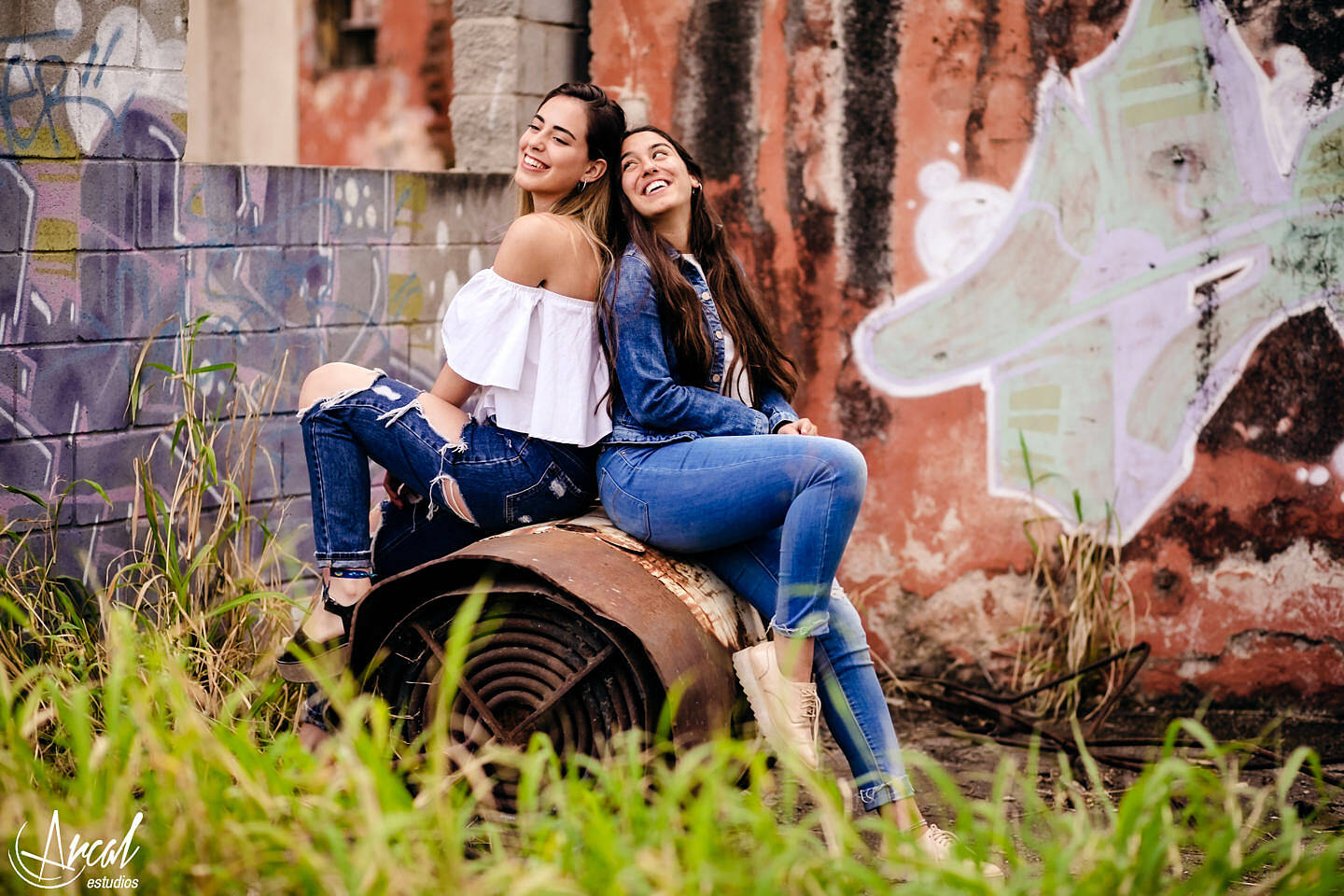 038-delfina-ferreyra-book-amigas-ex-molino-harinero-patio-burgue-s-colegio-san-patricio-arcal-estudios-fotografi-a-37048