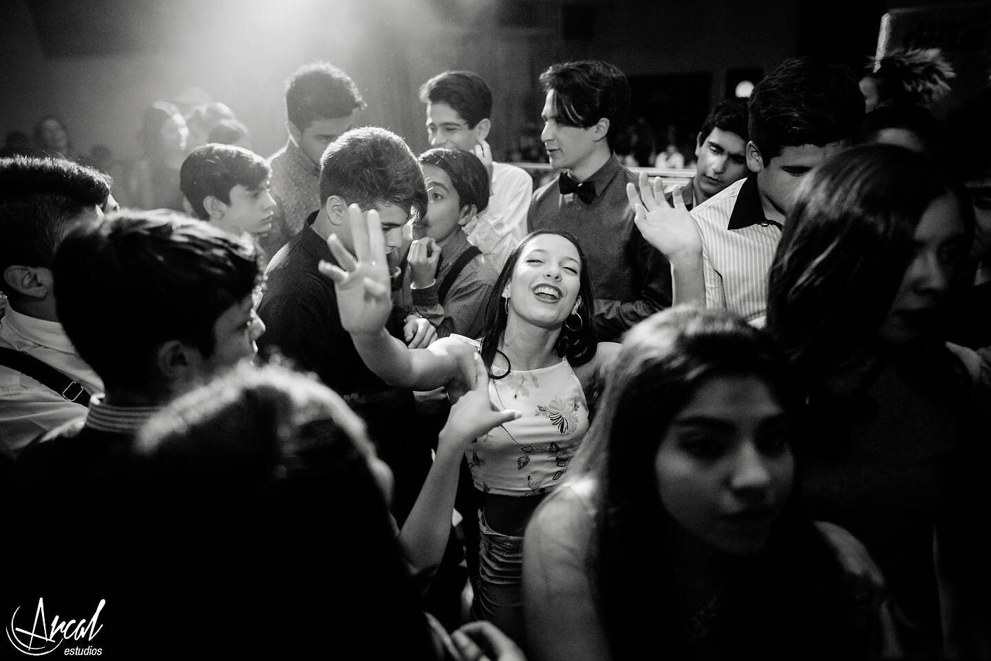 229-sofi-a-tissera-salon-de-eventos-precedo-pablo-maldonado-producciones-arcal-estudios-fotografia-cordoba_1-35773