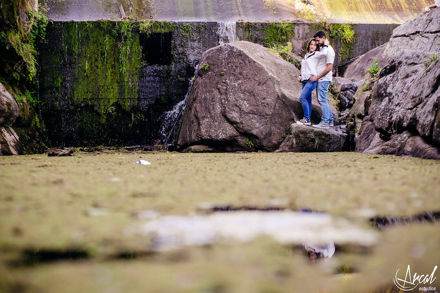 046-loly-alvarez-y-ezequiel-gattera-pre-boda-rio-bosque-sierras-tanti-la-pulperia-carlos-paz-cordoba-arcal-estudios-36419