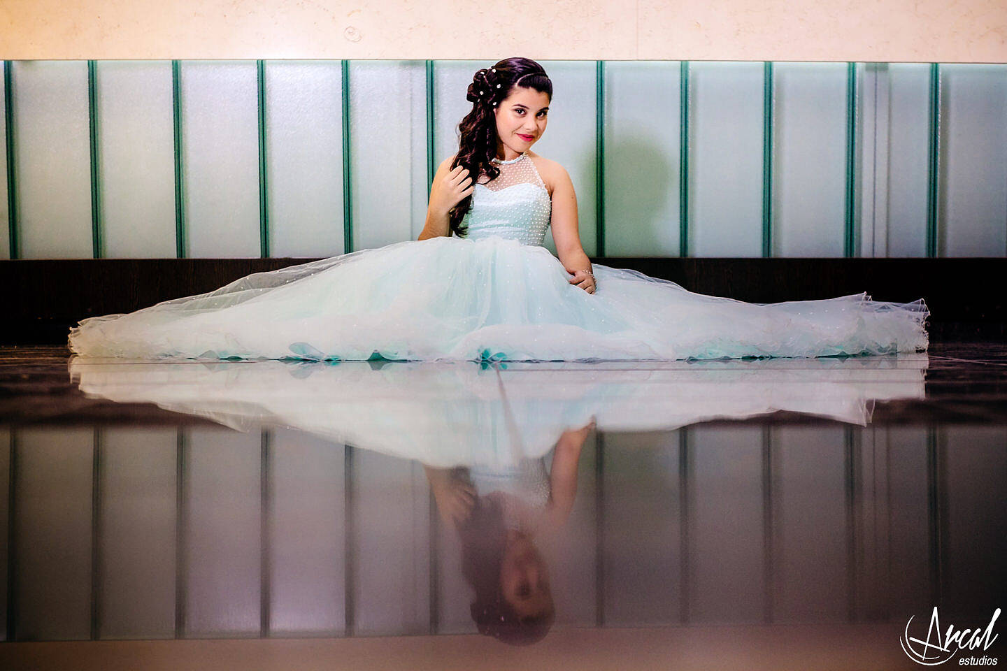 026-micaela-brizuela-fiesta-de-15-sociedad-rural-malaguen-o-circo-piscui-carlos-paz-arcal-estudios-fotografi-aa-36609