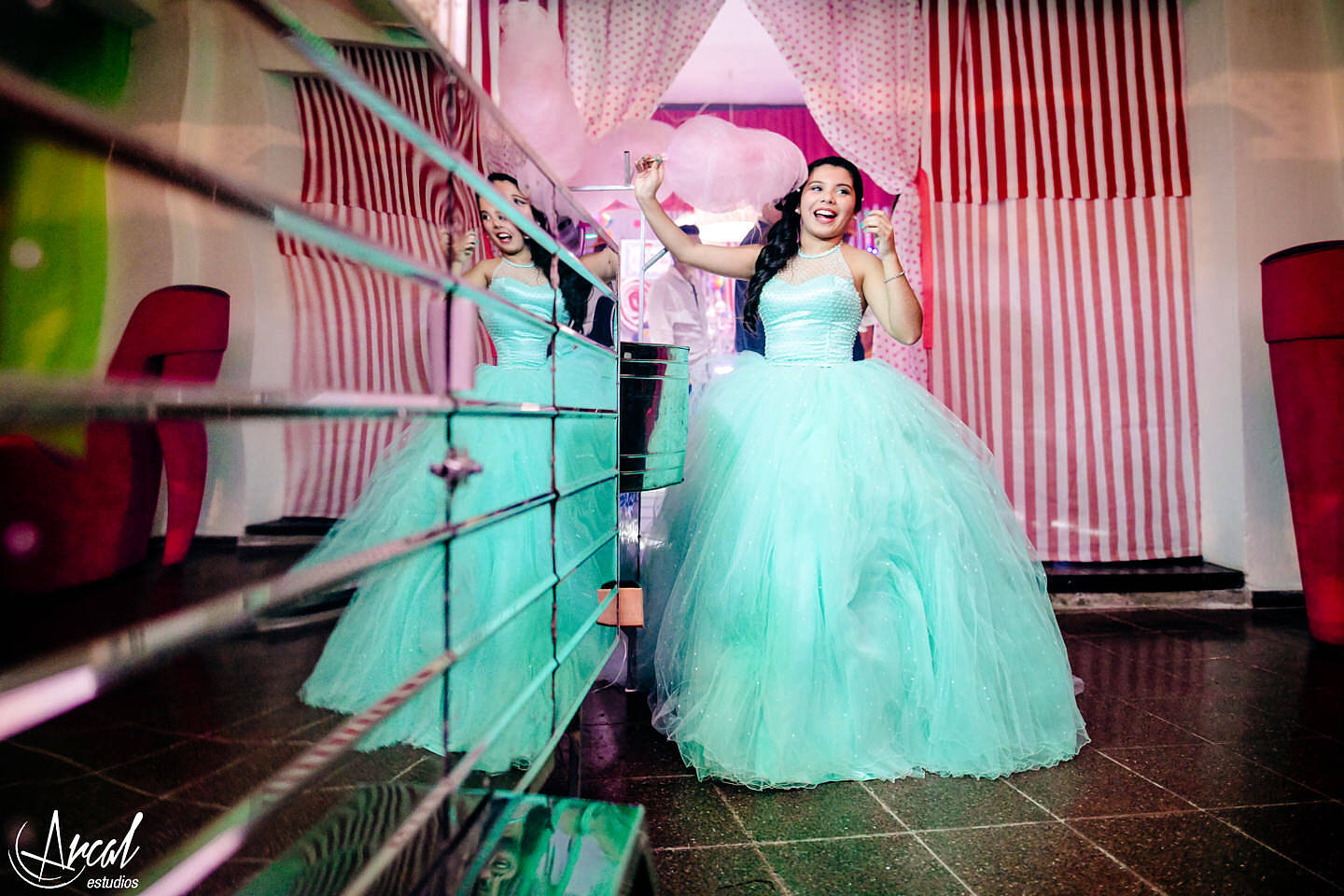 257-micaela-brizuela-fiesta-de-15-sociedad-rural-malaguen-o-circo-piscui-carlos-paz-arcal-estudios-fotografi-a-36609