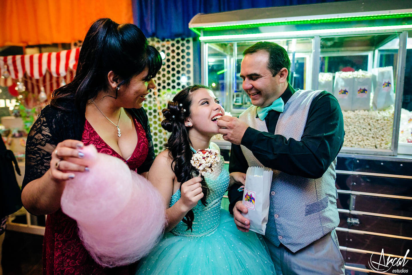 268-micaela-brizuela-fiesta-de-15-sociedad-rural-malaguen-o-circo-piscui-carlos-paz-arcal-estudios-fotografi-aa-36609