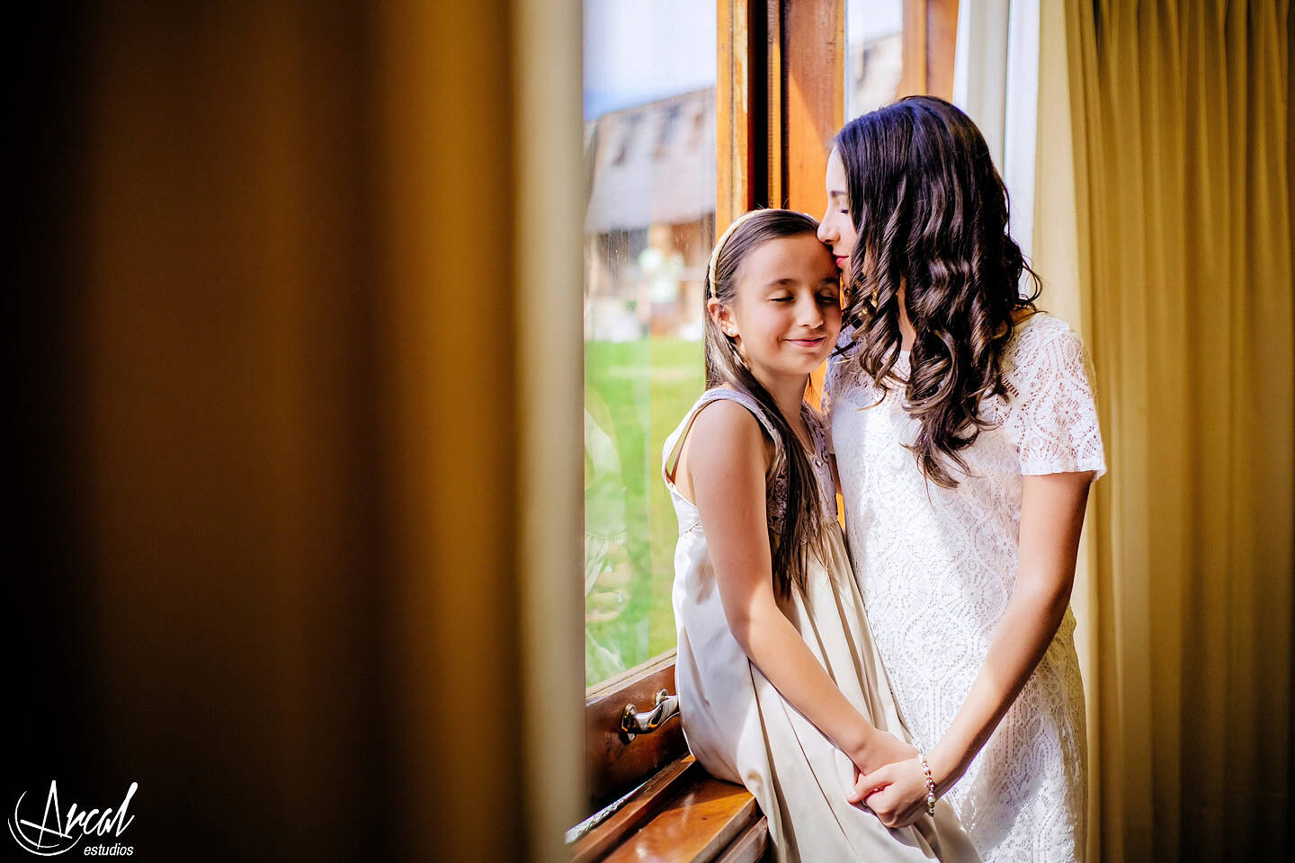 009-maria-sat-quincean-era-book-carlos-paz-hotel-portal-del-lago-danza-catamaran-costa-azul-costanera-38059