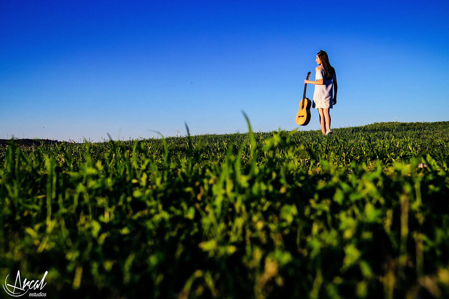 097-maria-sat-quincean-era-book-carlos-paz-hotel-portal-del-lago-danza-catamaran-costa-azul-costanera-38059
