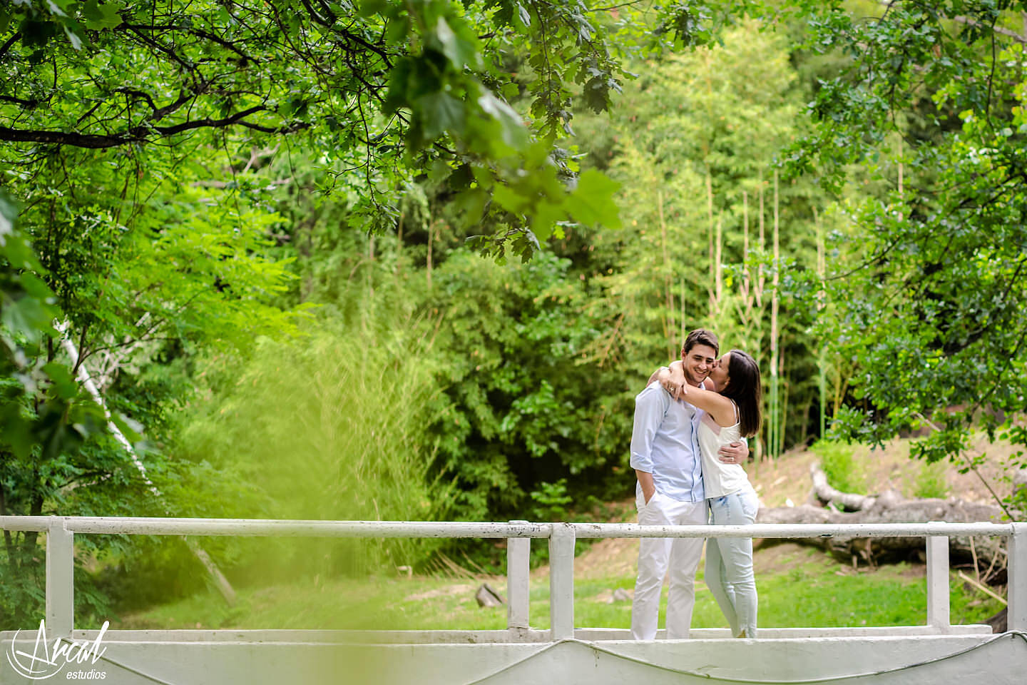 014_Nati y Leo, Villa Piren, cabañas, rio, cabalango