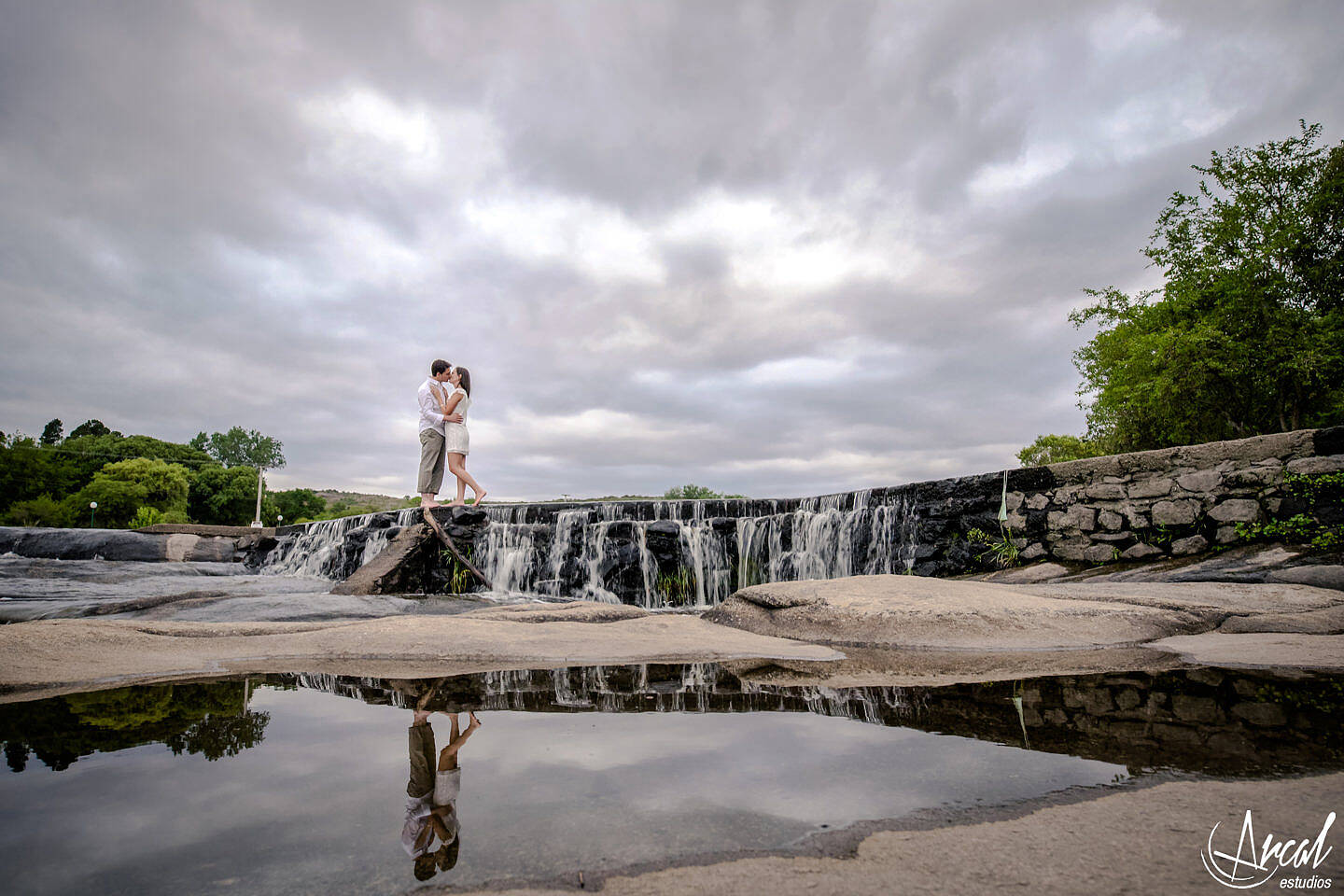078_Nati y Leo, Villa Piren, cabañas, rio, cabalangoA