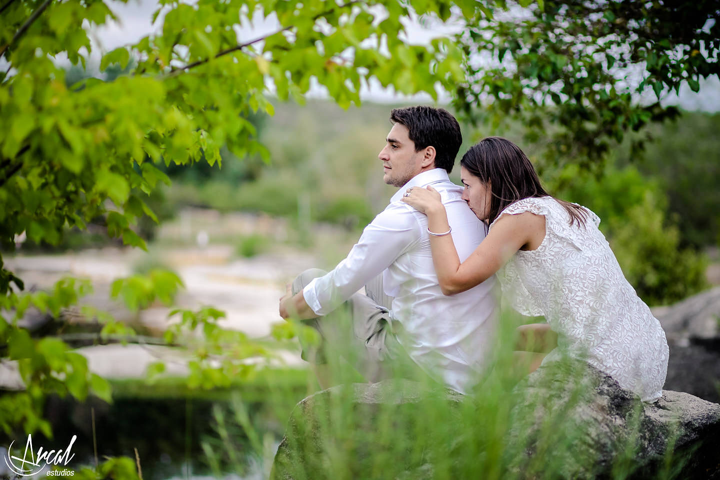 086_Nati y Leo, Villa Piren, cabañas, rio, cabalango