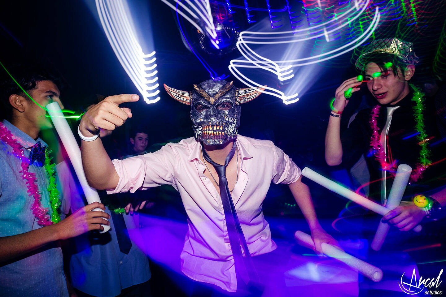 413-marietta-anzolini-quincean-era-vestido-azul-salon-casa-pueblo-hotel-quorum-cordoba-35278