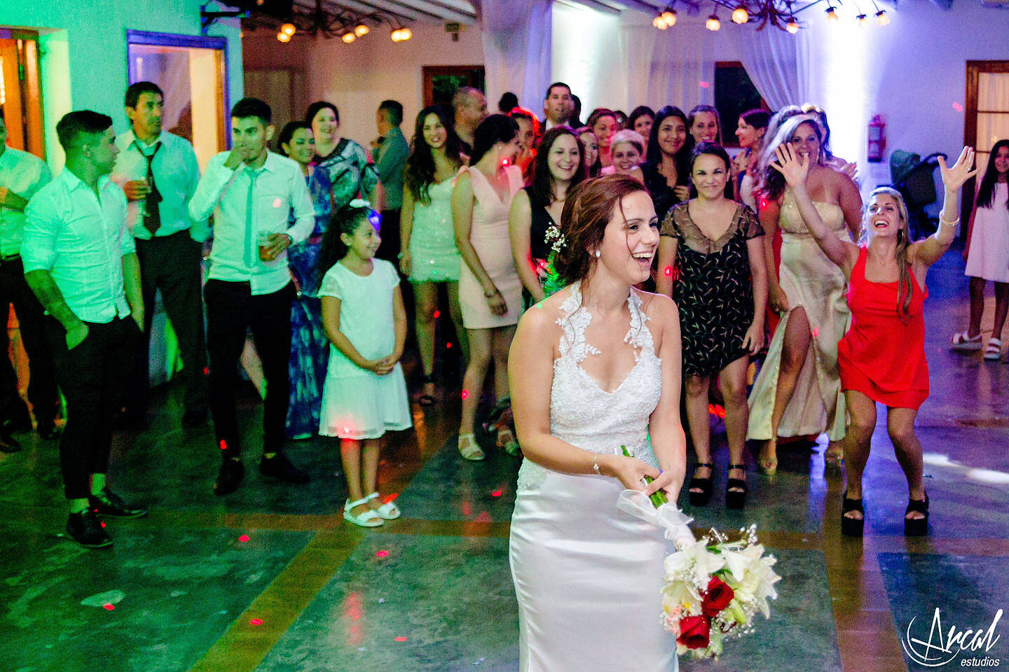 355-melina-y-mauricio-casamiento-iglesia-malaguen-o-la-lucia-salo-n-de-eventos-48481