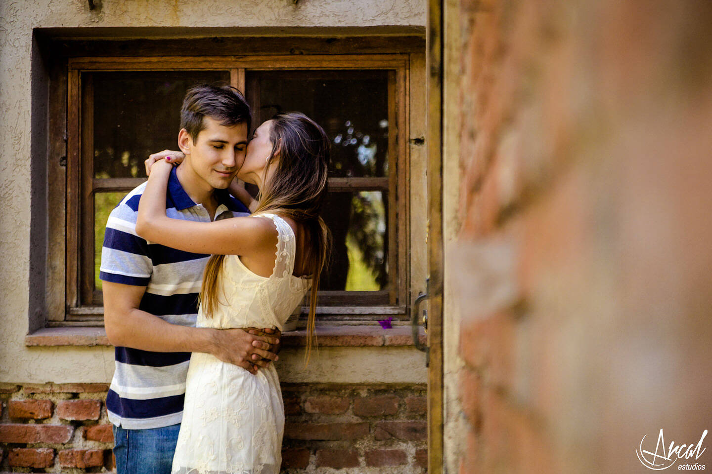 015-agustina-y-narciso-fotos-de-pre-boda-en-colonia-caroya-chacra-de-la-luna-campo-vestido-blaco-novia-44382