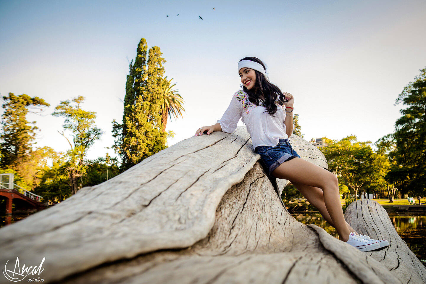 035-melina-godoy-book-de-15-fotografos-de-cordoba-parque-sarmiento-quincean-era-hippie-chic-guitarra-44577