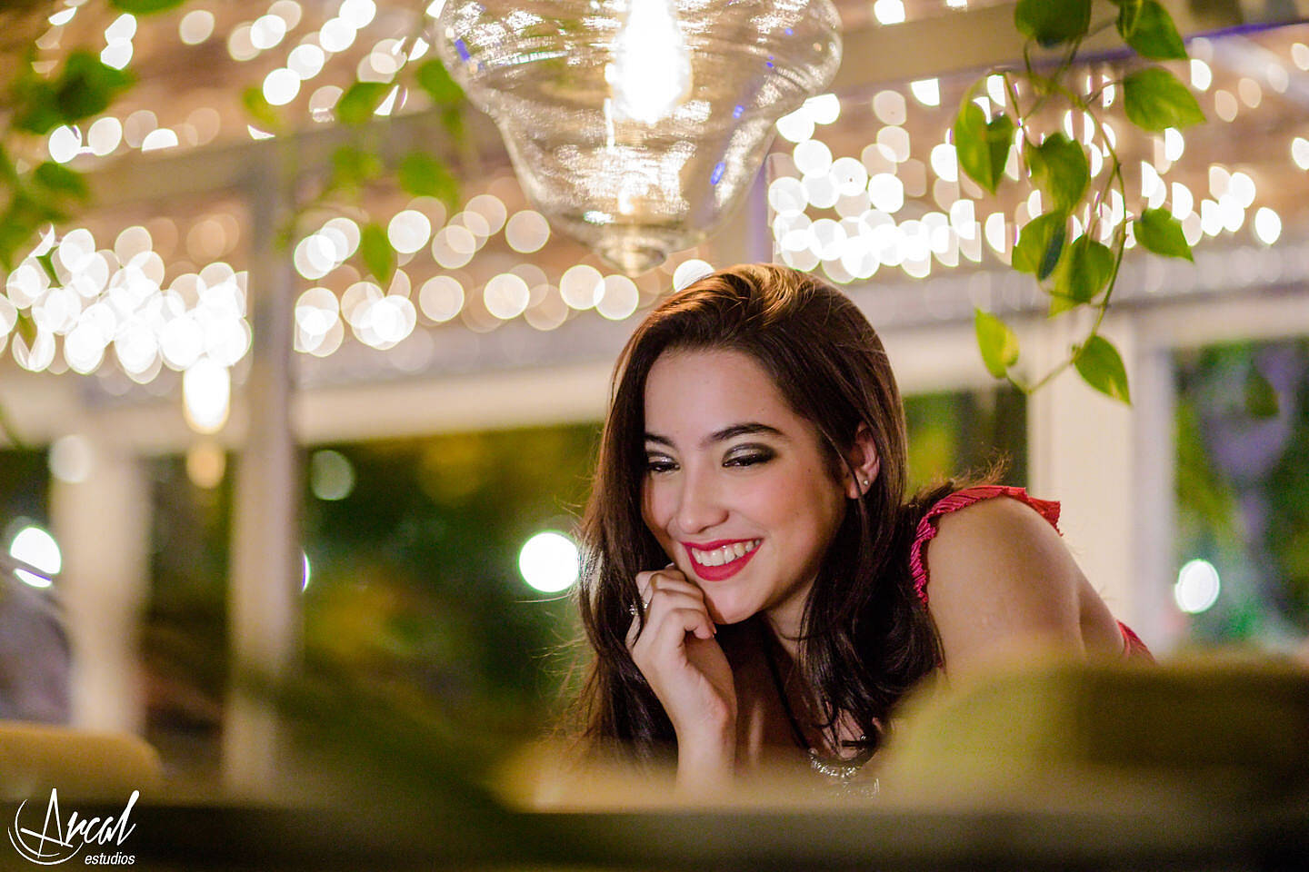 091 Melina Godoy, book de 15, fotografos de cordoba, parque sarmiento, quinceañera hippie chic guitarra