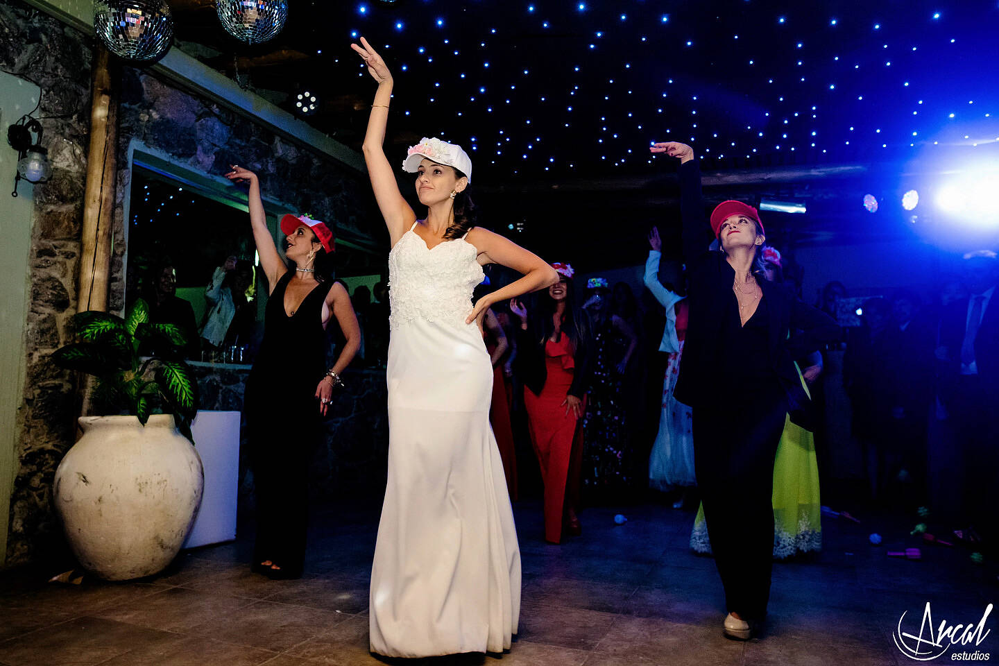 332-emi-pons-gabriel-echevarria-casamiento-en-falda-del-carmen-aldea-los-cocos-fotografi-a-de-bodas-en-co-rdoba