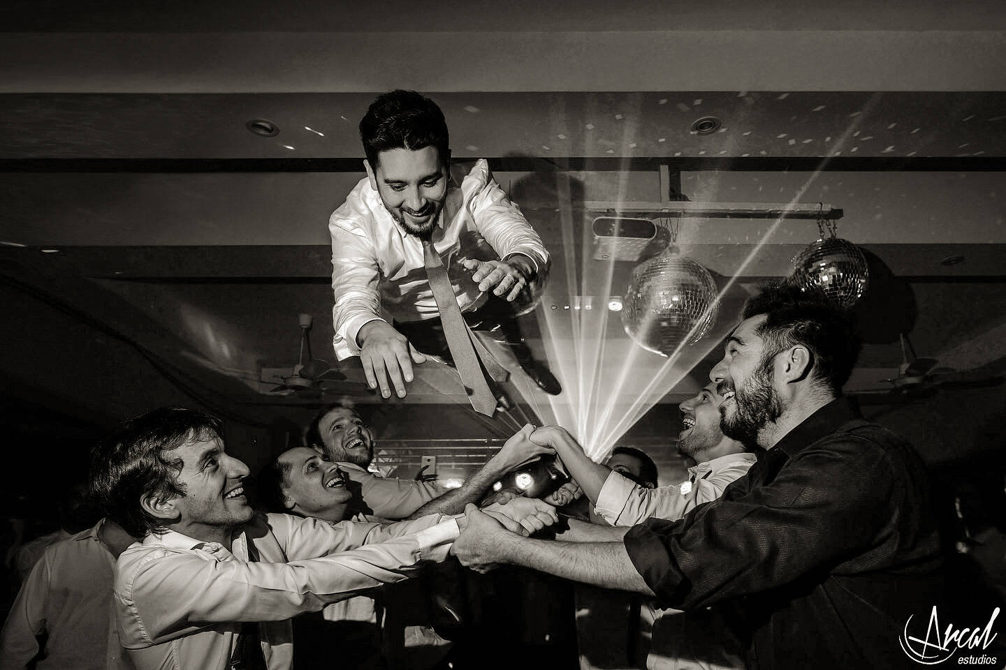 157, salon motonautico carlos paz, fiesta casamiento