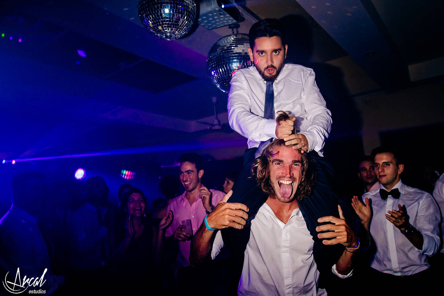 333-maca-y-santy-parroquia-nuestra-sen-ora-del-carmen-fiesta-en-salo-n-motona-utico